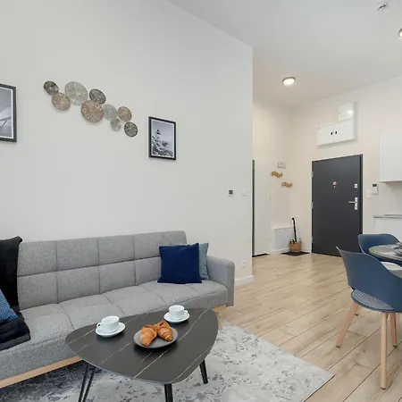 Apartmán Unique With Balcony In By Rent Like *