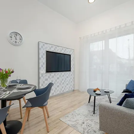 Lejlighed Unique With Balcony In By Rent Like